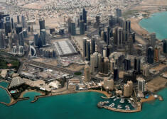 FILE PHOTO: An aerial view of Doha's diplomatic area March 21, 2013. REUTERS/Fadi Al-Assaad/File Photo