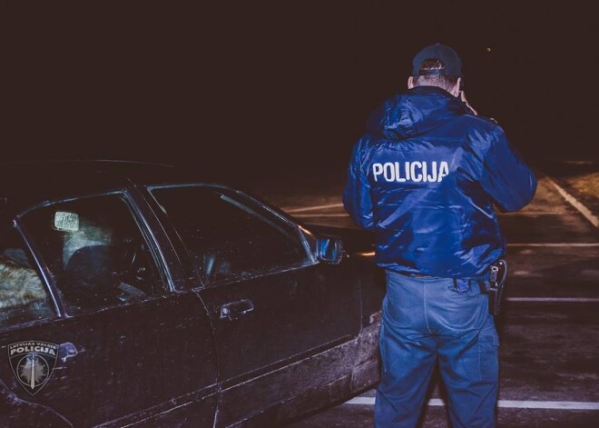 Valsts policija Juglā aizturējusi automašīnu apzadzējus