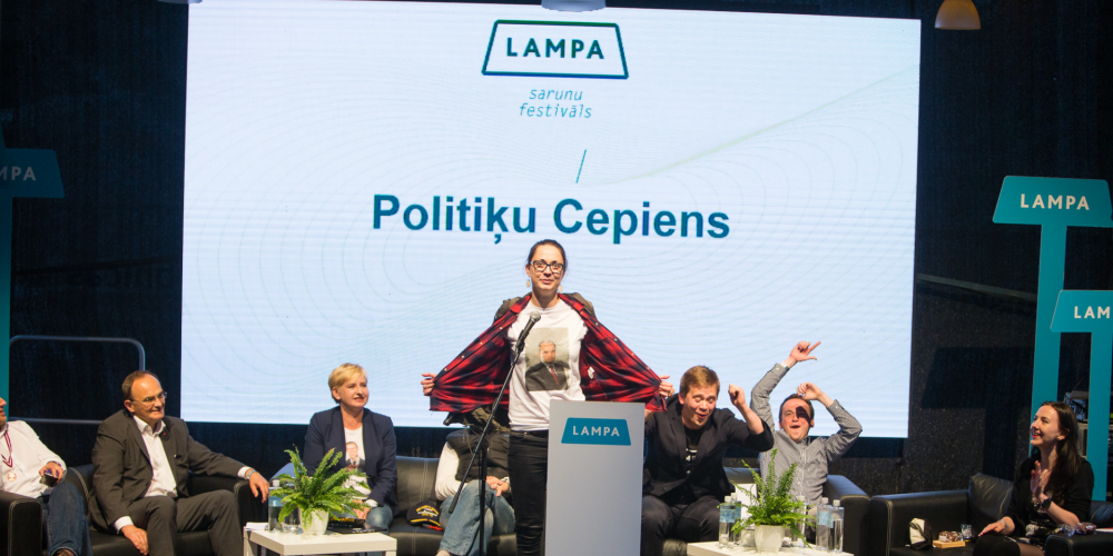 Publiciste Anete Konste "cepina" Igoru Pimenovu.