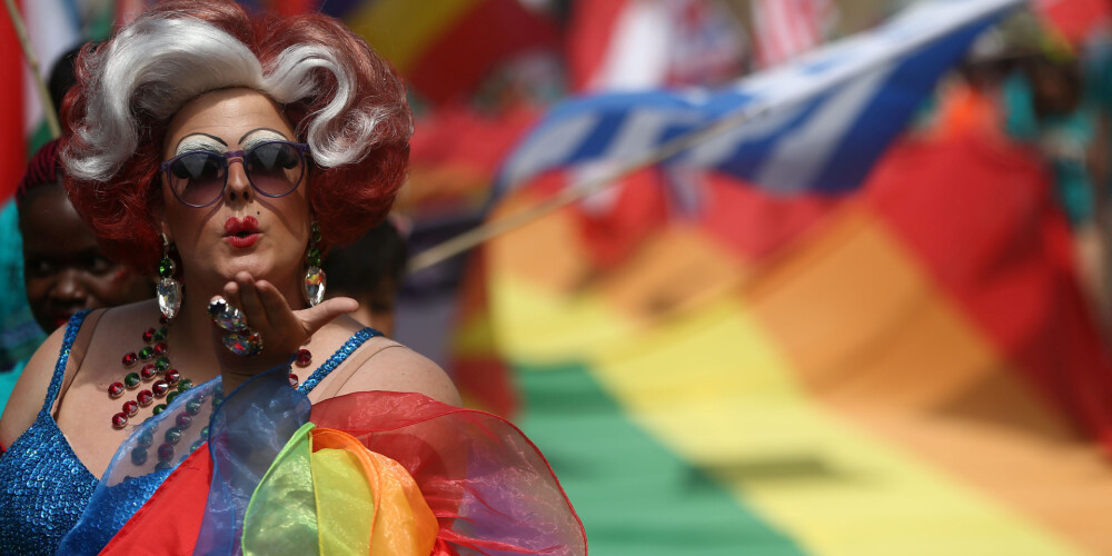 Participants attend the annual Pride in London Parade, which started in Portland Place and ends in Whitehall, in central London, Britain July 8, 2017. REUTERS/Neil Hall     TPX IMAGES OF THE DAY