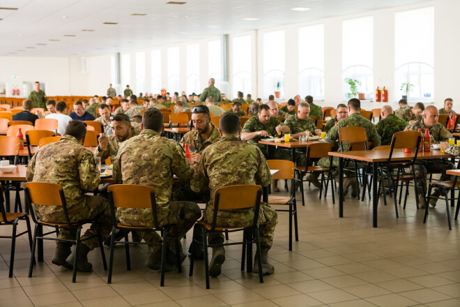 У итальянцев есть строгое правило относительно растительности на лице — у всех маленькие ухоженные бородки