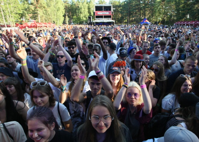 На фестивале Positivus полиция зафиксировала восемь случаев употребления и хранения наркотиков