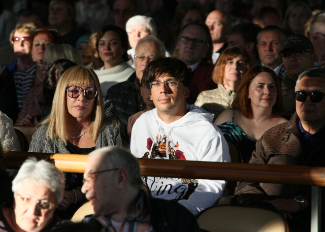 Skatītājos pat Alla Pugačova un Maksims Galkins! Ar Paula koncertu krāšņi atklāts “Jūrmalas festivāls”