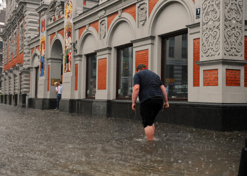 Plūdi Rīgā: izstrādāts plāns, kā dzīvot sausām kājām