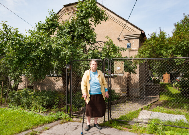 Gitas kundzei izkrāptās mājas lieta: situāciju skaidro Zvērinātu tiesu izpildītāju padome