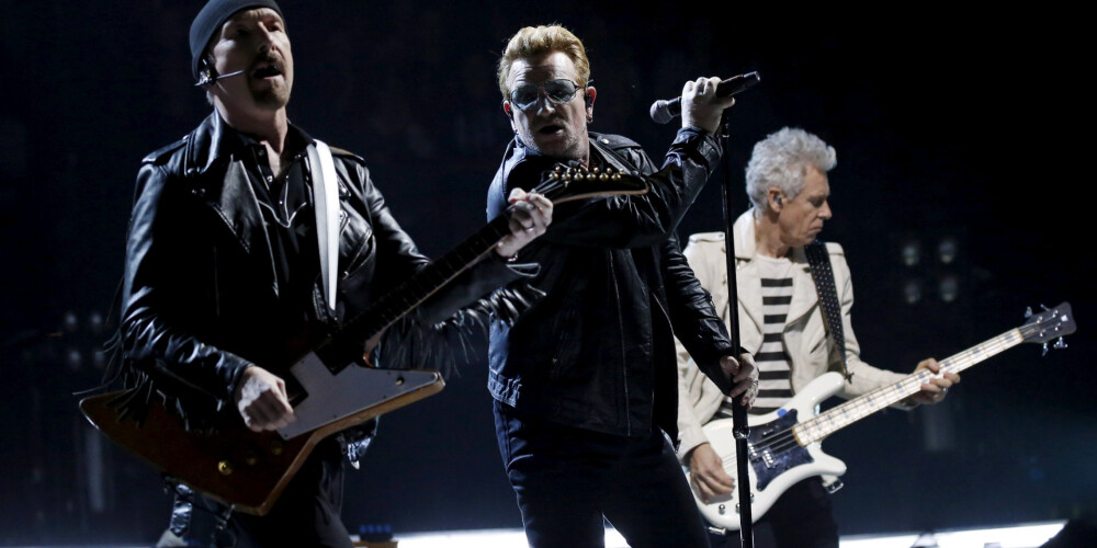 Rokgrupa U2 maksās 90 000 eiro par jaunu zālienu Berlīnes olimpiskajā stadionā
