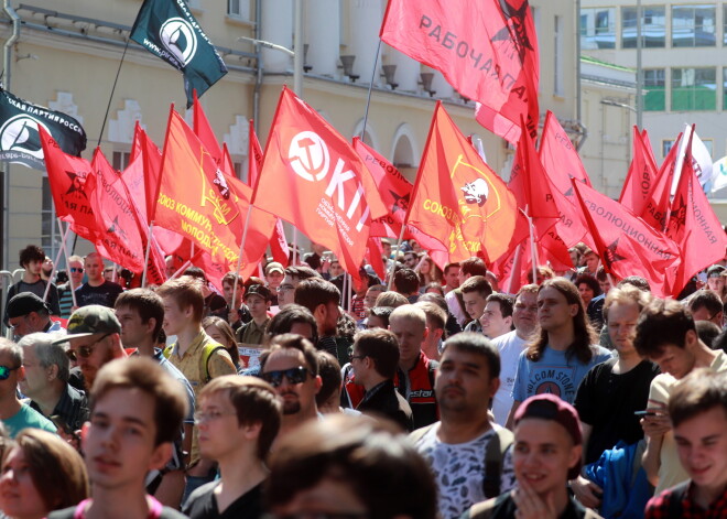 Maskavā simtiem cilvēku protestē pret tīmekļa cenzūru