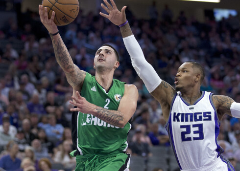 Alekss Perezs pagājušajā sezonā pārbaudes mačā uzspēlēja arī pret NBA klubu Sakramento "Kings".