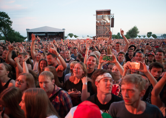 Ap 30 000 fanu 2017. gada 27. jūlijā pulcējās uz grupas "Red Hot Ckili Peppers" koncertu Lucavsalā.