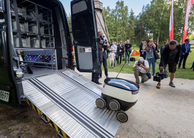 Igaunijā preces sāks piegādāt gudri un veikli roboti