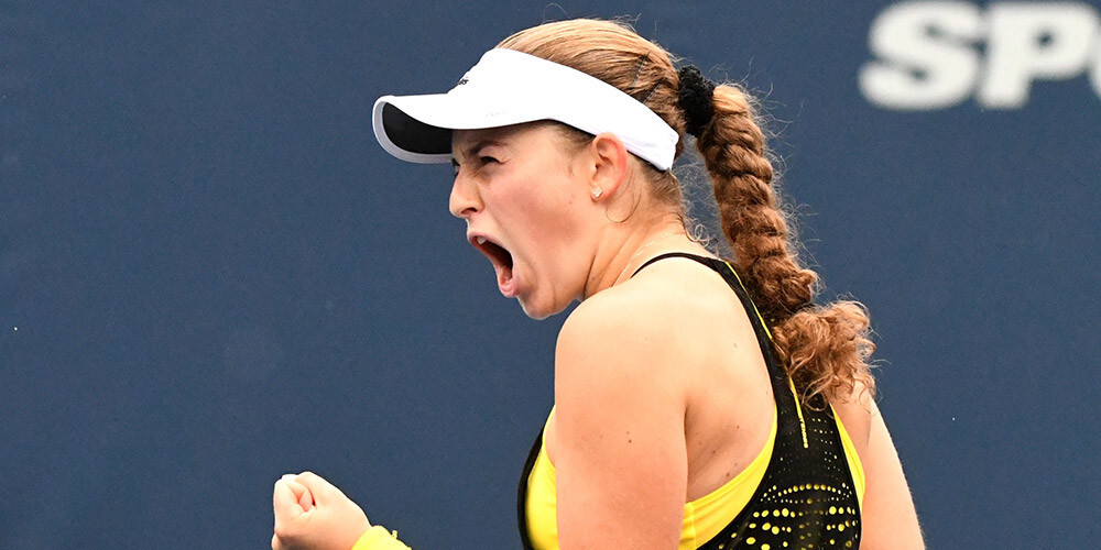 Ostapenko iekļūst Toronto WTA dubultspēļu turnīra otrajā kārtā