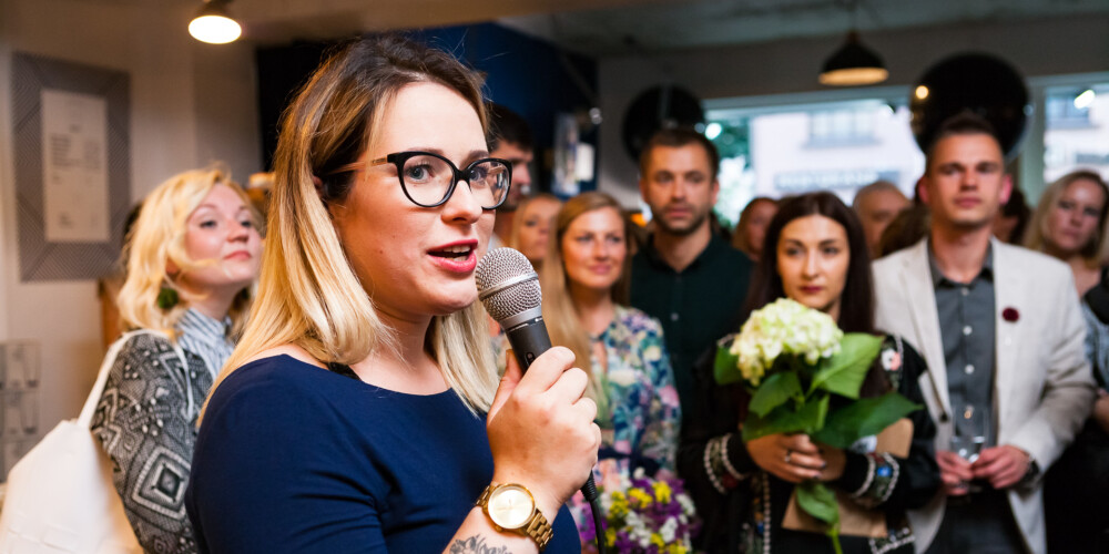 Kūku cepēja Anna Panna pirms mazuļa nākšanas pasaulē paguva izdot jaunu grāmatu.