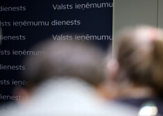 Valsts ieņēmumu dienesta preses brīfings par Valsts ieņēmumu dienesta lēmumu, apturēt Latvijas lielākā sludinājumu portāla "ss.lv" darbību saistībā ar tā atteikšanos sniegt informāciju par nereģistrētiem auto tirgotājiem.