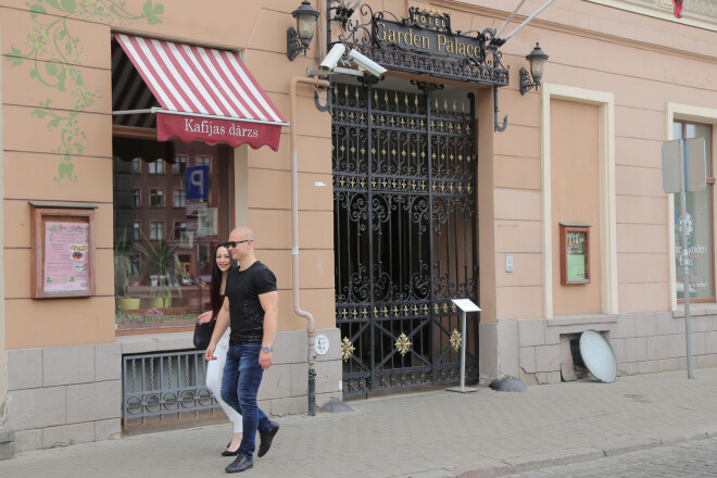 Viesnīca „Hotel Garden Palace” šonedēļ piedzīvoja bruņotu reideru uzbrukumu.