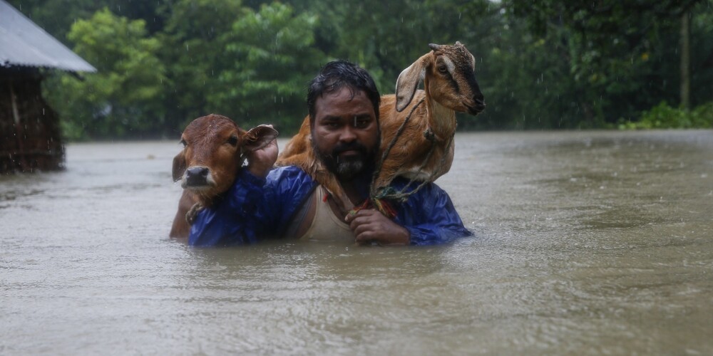 Plūdos Nepālā gājuši bojā 30 cilvēki