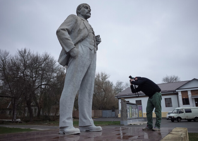 Ukraina nu ir tīra no visiem ļeņinekļiem