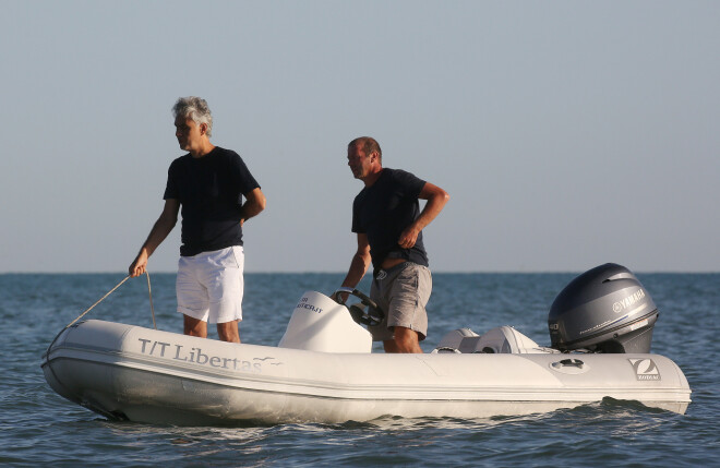 Operdziedātājs Andrea Bočelli saka vislielāko paldies savai mātei, kas mācījusi viņam baudīt dzīvi tāpat kā to dara cilvēki, kam nav laupīta redze.