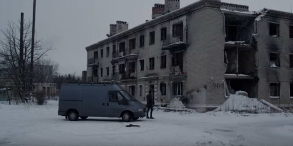 Lietuvā sāk rādīt Ukrainas kara tematikai veltīto filmu "Sarma"
