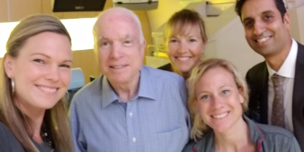 Джон Маккейн прошел первый курс химиотерапии