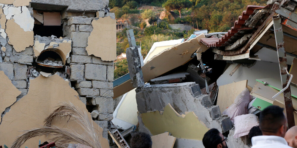 Skaudri skati: zemestrīce Itālijā sagrauj ciematu, nogalinot divus cilvēkus