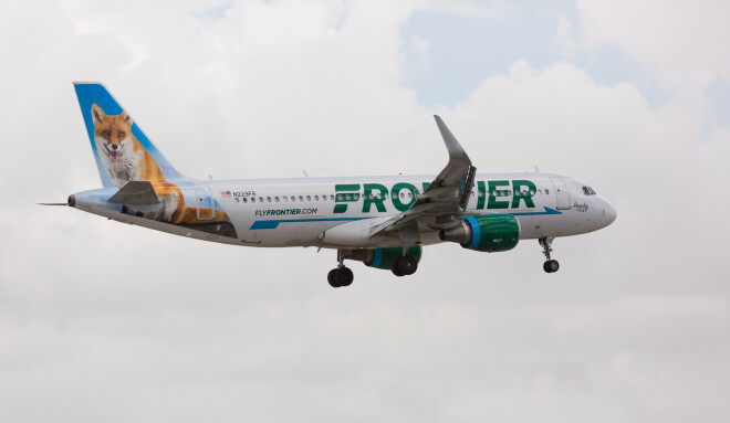 Aviokompānija "Frontier Airlines".