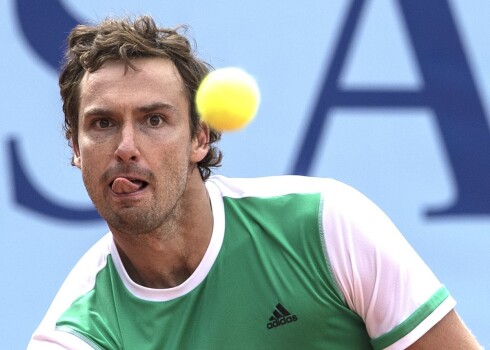 Ernests Gulbis kortā varētu doties pēc 20:00.