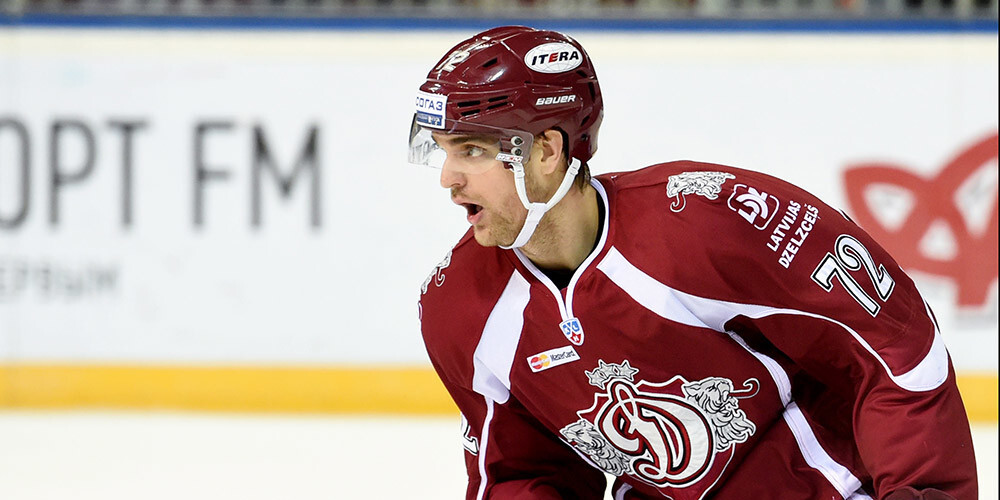 Rīgas "Dinamo" pagarina līgumu ar pērn KHL vārtus neguvušo uzbrucēju Pavlovu