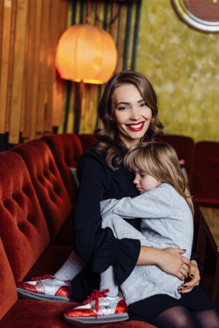 TV raidījumu un pasākumu vadītāja Anna Rozīte.