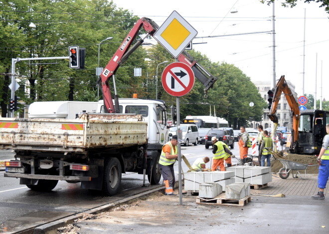 Remontdarbu dēļ Valdemāra ielā būs izmaiņas sabiedriskā transporta maršrutos