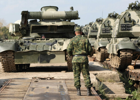 Krievijas karavīri militārajās mācībās "Zapad".