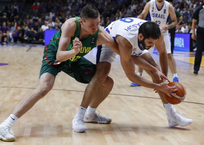 Lietuvas basketbolisti svin pirmo uzvaru Eiropas čempionātā