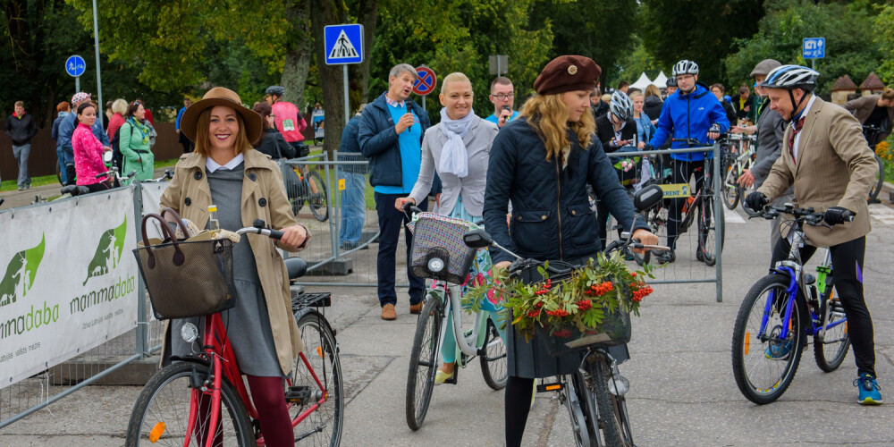 Grandiozajā Latvijas Riteņbraucēju Vienības braucienā startē 5500 dalībnieki