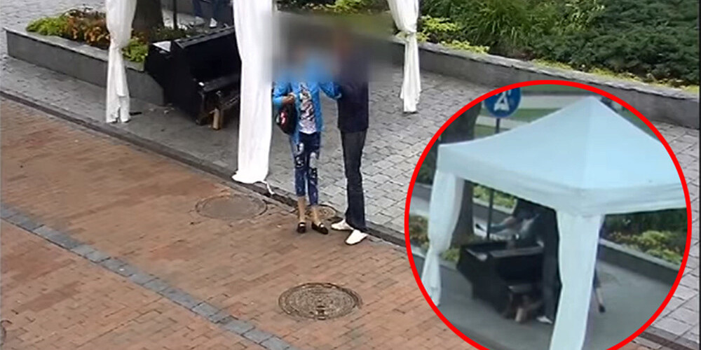 Daugavpilī policija notver "spēkavīru", kurš uz ielas dauza klavieres