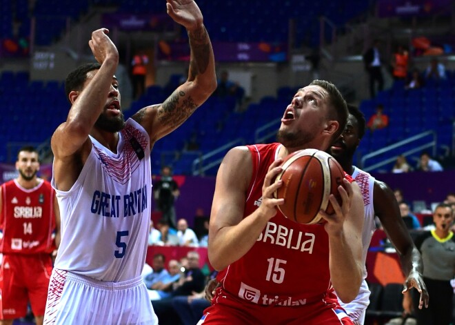 Serbijas basketbolisti bez lielām problēmām uzvar Lielbritāniju