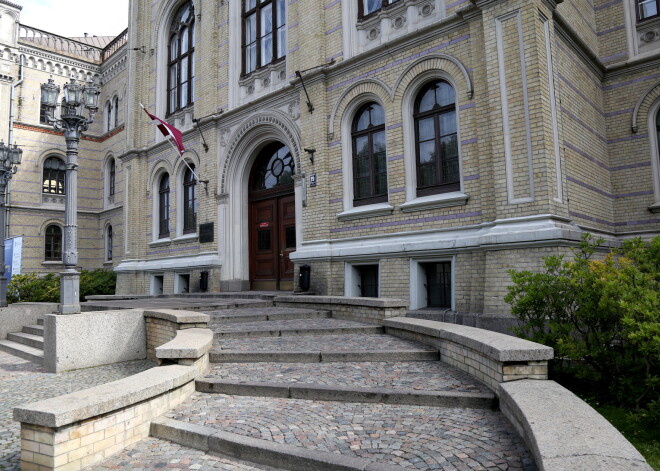 Pasaules augstskolu reitingā LU noslīdējusi līdz 898.vietai