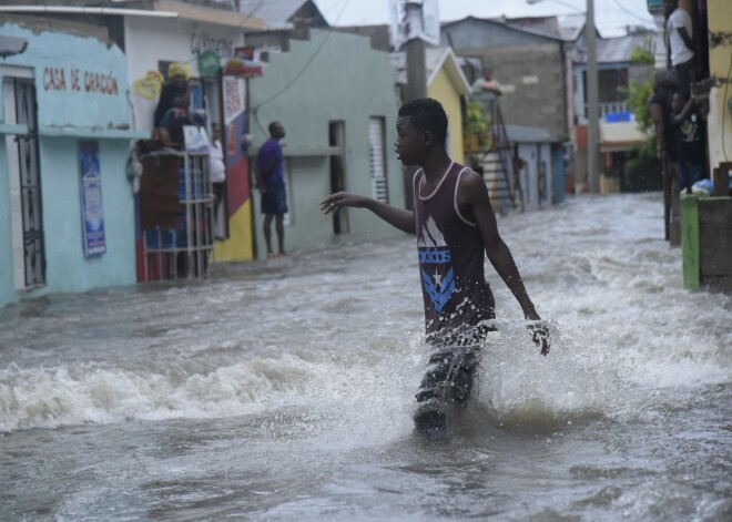 Viesuļvētra "Irma" paņēmusi vēl vairākas dzīvības, cietušo skaits var pieaugt līdz 26 miljoniem