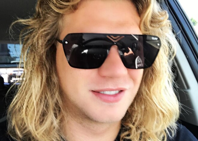 На экс-солиста группы «Челси» было совершено жестокое нападение