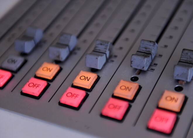 Latvijas Televīzija un Latvijas Radio pagaidām neapvienosies