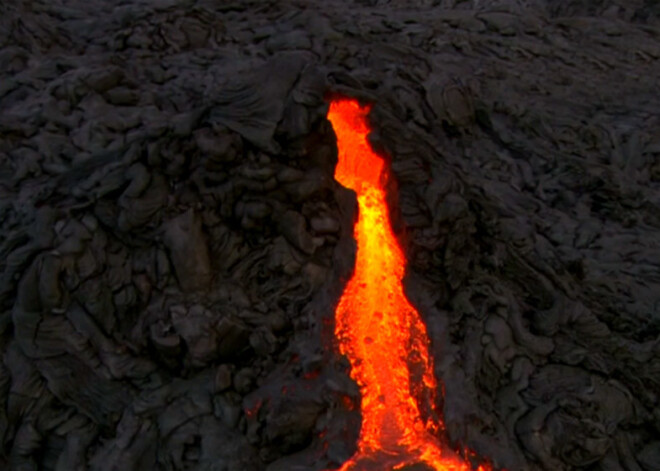 Havaju salās izvirdis Kīlauea vulkāns