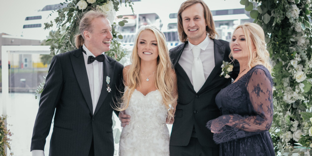 Самая громкая свадьба недели: певица Натали Тумшевиц вышла замуж за сына известного хирурга