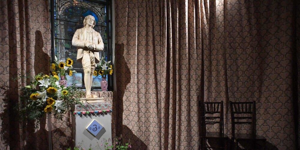 Godinot homoseksuālismu, pagrabā Ņujorkā atklāts Oskara Vailda templis