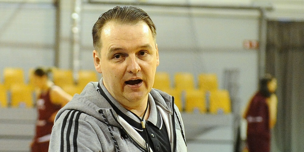 Galvenais treneris Zībarts ieskicē drūmu ainu Latvijas sieviešu izlases nākotnē