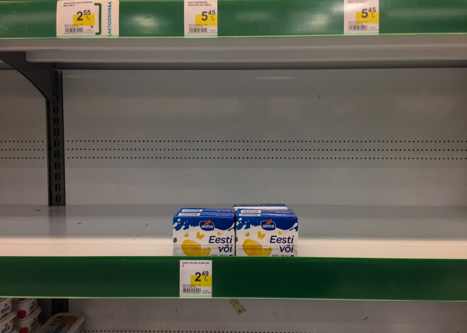 Masu psihoze Igaunijā: veikalos rekordtempos izpērk sviestu