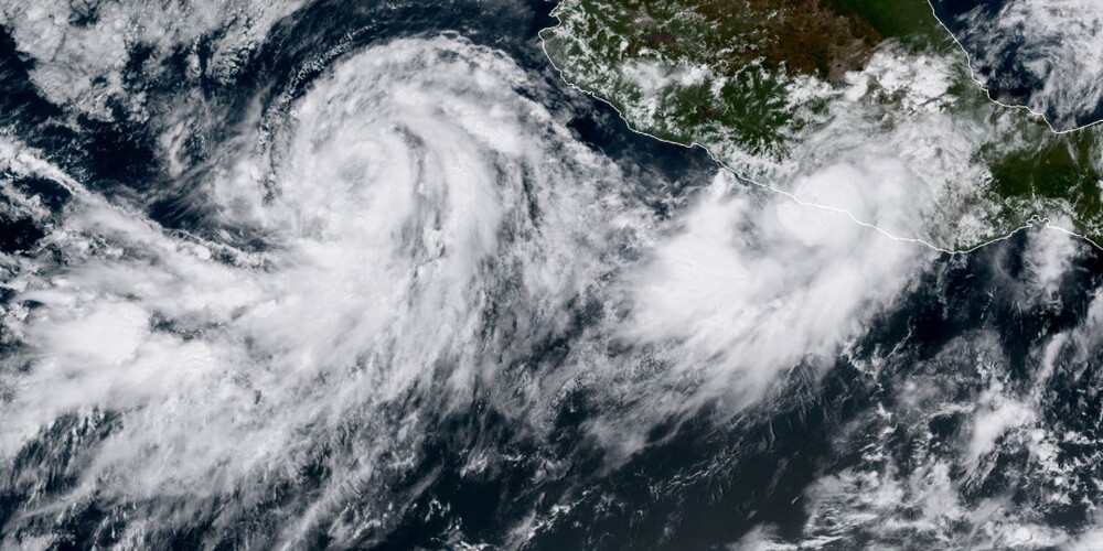Tropiskā vētra "Norma" pie Meksikas krastiem ieguvusi viesuļvētras spēku