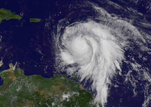 Piektās kategorijas viesuļvētra ''Marija'' sasniegusi Karību salas