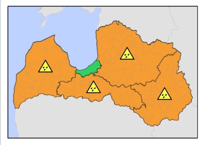 Sinoptiķi izsludina oranžo brīdinājumu: teju visā Latvijā upēs ceļas ūdens līmenis