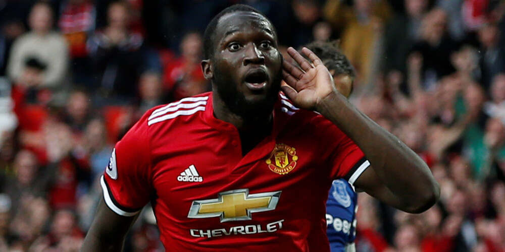 Romelu Menama Lukaku (Romelu Menama Lukaku; dzimis 1993. gada 13. maijā) ir Beļģijas futbolists, spēlē uzbrucēja pozīcijā, Beļģijas futbola izlases dalībnieks. Dzimis Antverpenē Kongo izcelsmes ģimenē. Viņa tēvs Rodžers Lukaku arī ir bijis profesionāls futbolists, pārstāvēja Zairas futbola izlasi. Futbolistam ir arī brālis Džordans Lukaku, kurš arī spēlē Beļģijas izlasē.