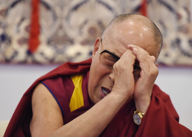 Dalailama Rīgā stāsta, ka apbrīno Eiropas Savienības garu, tas jāpārņem visā pasaulē