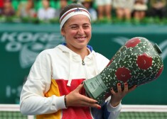 Aļona Ostapenko varētu kļūt par Latvijas pirmo tenisisti vienspēlēs, kura varētu spēlēt sezonas noslēguma turnīrā "WTA finals".