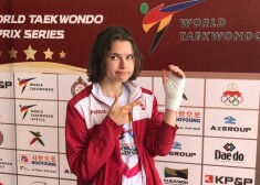 Inese Tarvida savā "Instagram" kontā ievietojusi bildi, kurā izceļ savainoto roku. 